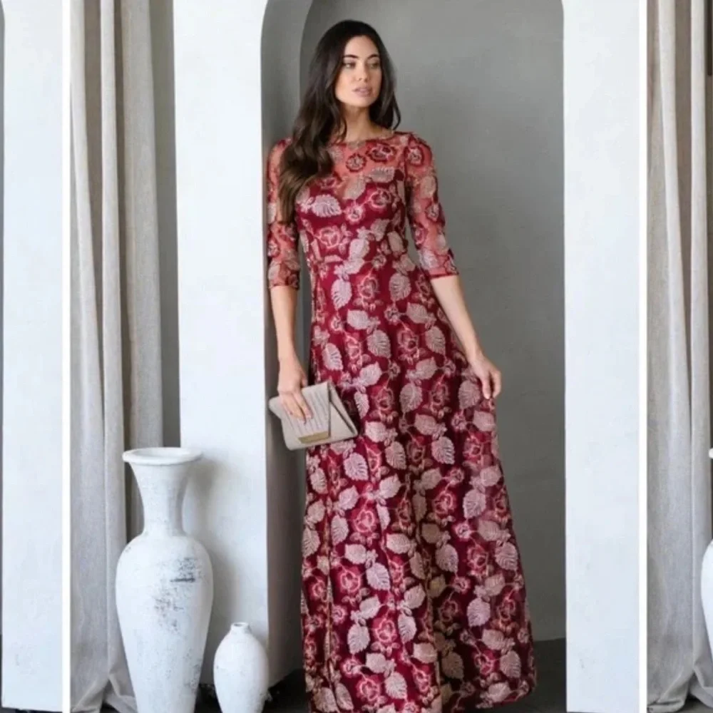 Maniju Elegant Red Floral Lace Dress - Picture 4 of 7